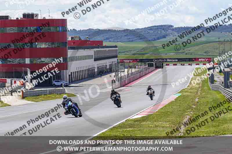 cadwell no limits trackday;cadwell park;cadwell park photographs;cadwell trackday photographs;enduro digital images;event digital images;eventdigitalimages;navarra;no limits trackdays;peter wileman photography;racing digital images;trackday digital images;trackday photos